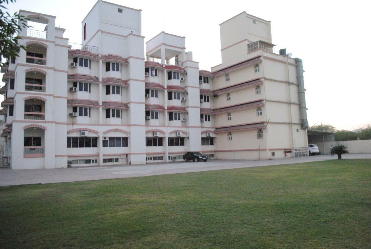 Geetco Hotel Jalor Ngoại thất bức ảnh