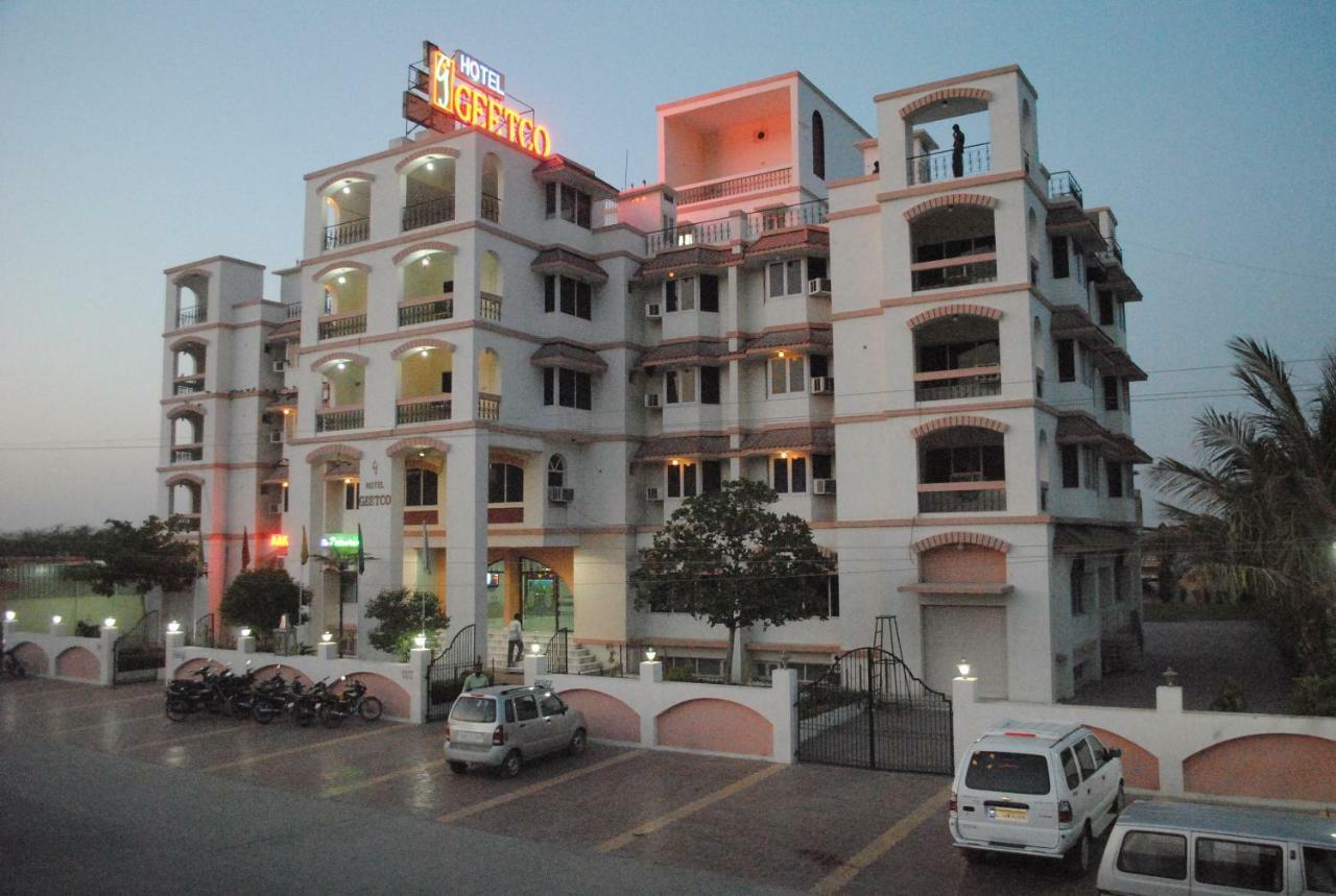 Geetco Hotel Jalor Ngoại thất bức ảnh